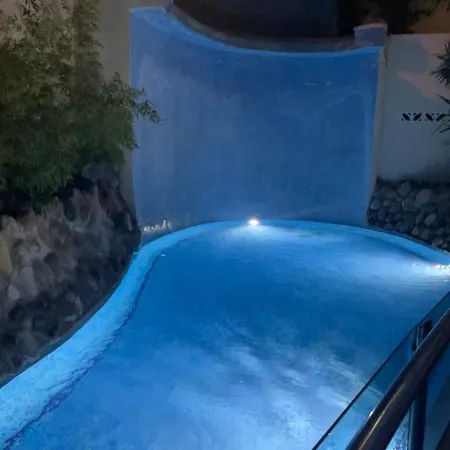 Cap Apolo *